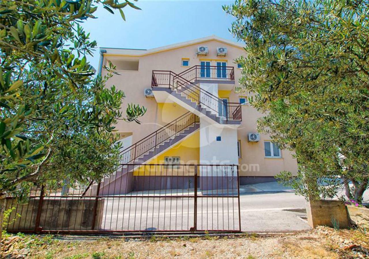 Apartments Iva Rogoznica  Ngoại thất bức ảnh